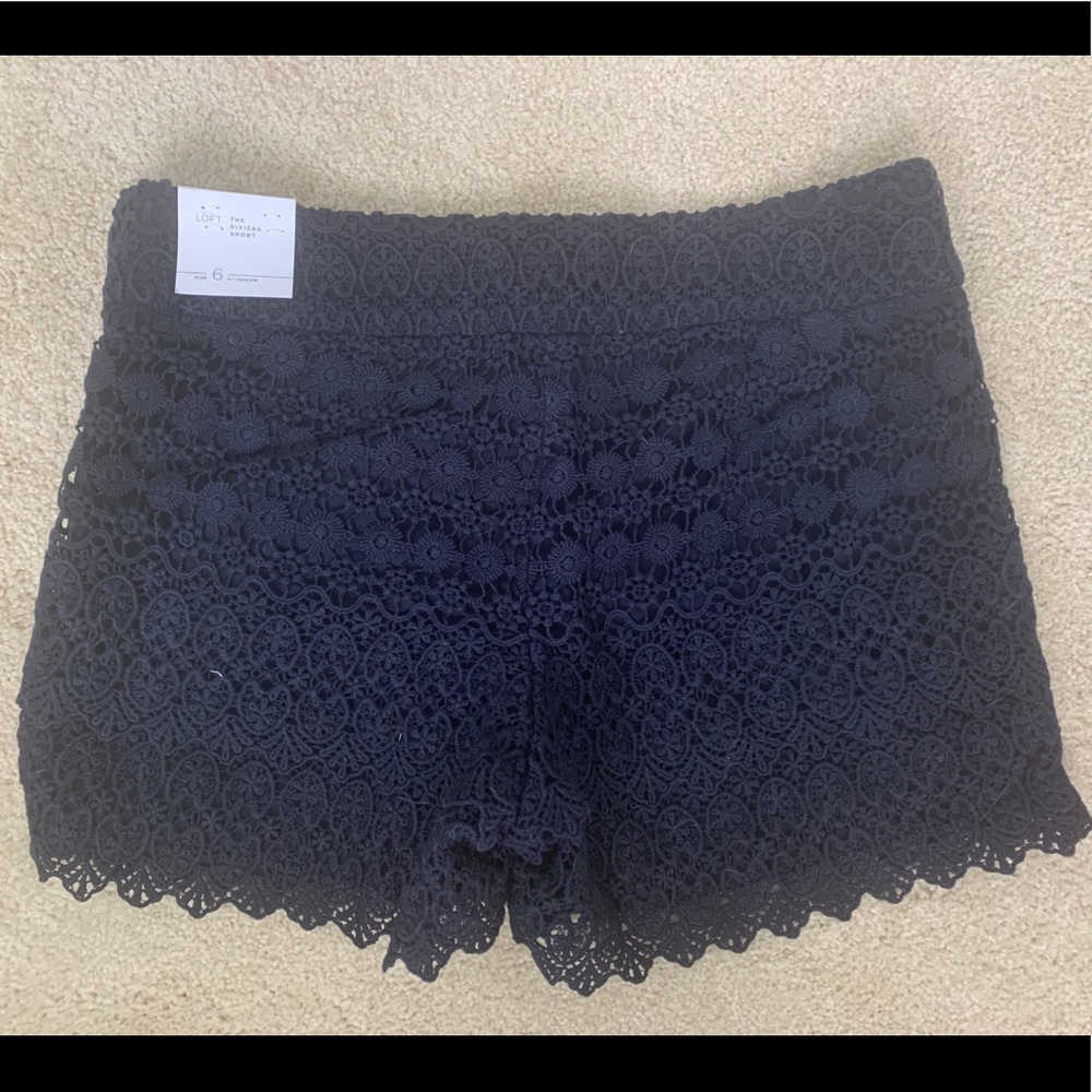 Navy shorts - loft size 6 - NEW WITH TAGS